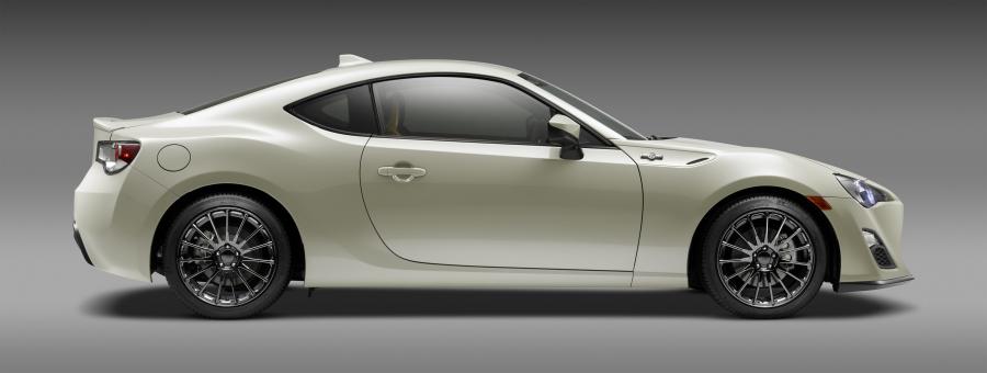  Scion FR-S Release Series 2.0 2016 года  (фото 10 из 14)